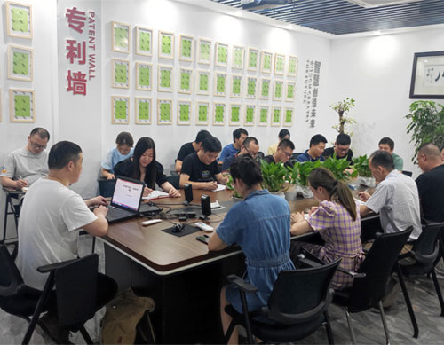 500X389公司會議